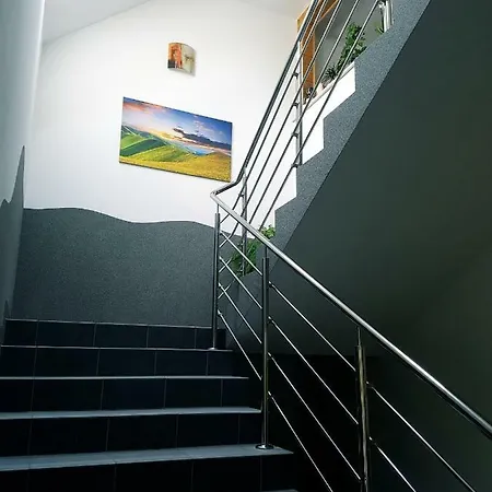 Apartament Bieszczadzki Horyzont Ustrzyki Dolne Zewnętrze zdjęcie